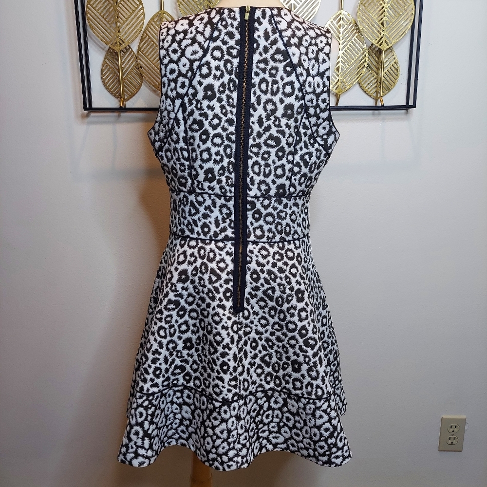 Banana Republic Leopard Print Jacquard Dress Size 8 - Picture 4 of 7